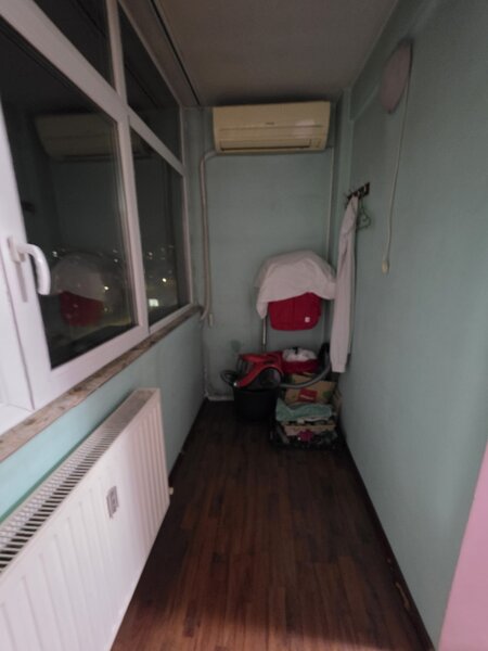 Titan, 1 Decembrie 1918 intersectie Postavarul, 15 minute metrou, la Auchan